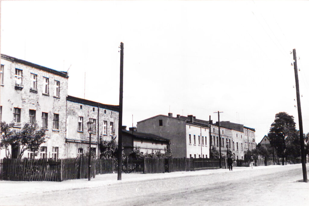 fyrtel główna domy przy ulicy gnieźnieńskiej fotografia archiwalna z roku 1963 właściciel miejski konserwator zabytków