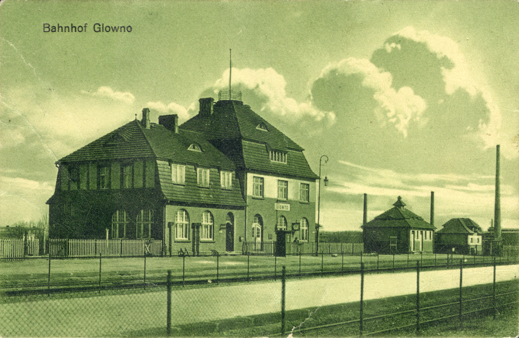 Bahnhof Glowno. Jednoobrazkowa karta pocztowa z widokiem dworca kolejowego Glowno z ok. 1911 roku. Ze zbiorów Biblioteki Uniwersyteckiej w Poznaniu